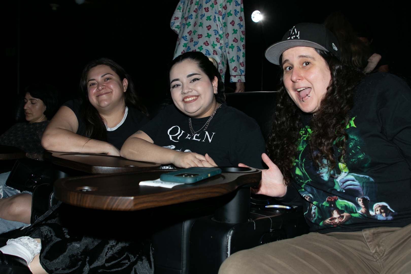 Leanne, Madi and friend thumbs up