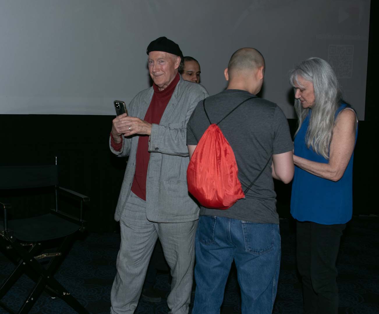 Debra De Liso signs autographs