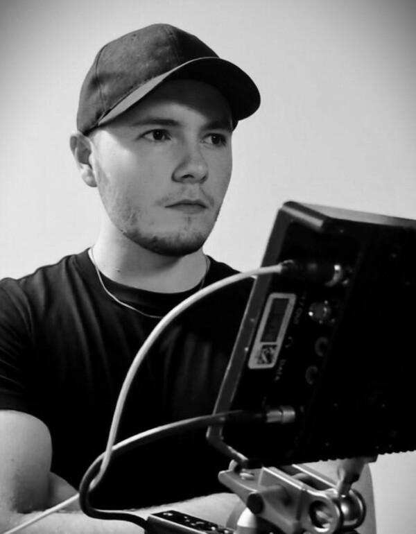 A headshot of RJ Allen.